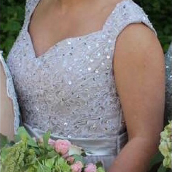 Heboes Evening Gown - Picture 4 of 5